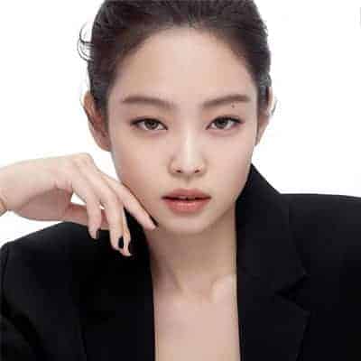 korean makeup look-jennie-hera