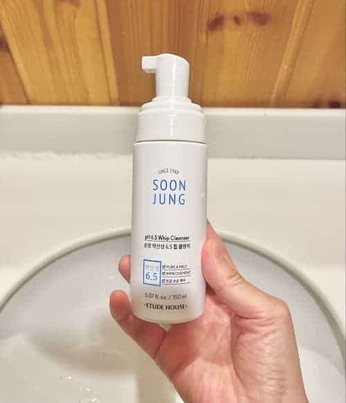 etude soon jung whip cleanser review